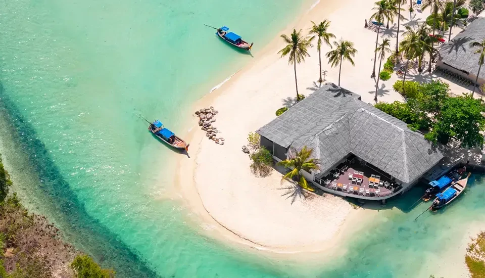 هتل سایی فی فی آیلند ویلج